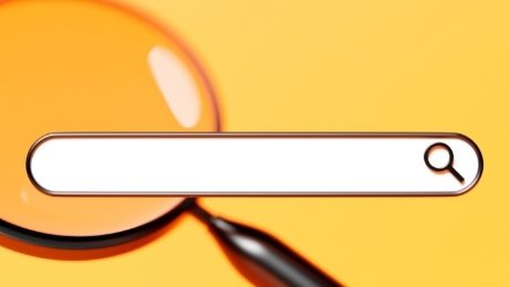 Google Anahtar Kelime Planlayıcı aracı kullanılarak, potansiyel müşterilerin arama motorlarında hangi terimleri kullandığını öğrenmek mümkündür. Bu, kullanıcıların ilgisini çekecek ve dönüşüm sağlamaya yönelik anahtar kelimeleri keşfetmeyi sağlar.