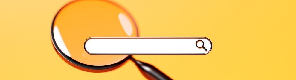 Google Anahtar Kelime Planlayıcı aracı kullanılarak, potansiyel müşterilerin arama motorlarında hangi terimleri kullandığını öğrenmek mümkündür. Bu, kullanıcıların ilgisini çekecek ve dönüşüm sağlamaya yönelik anahtar kelimeleri keşfetmeyi sağlar.