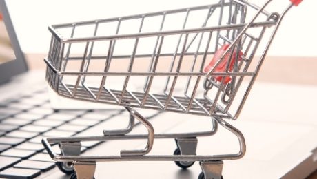 E-Ticaret Sitesinin Önemi Online alışverişin yaygınlaşmasıyla birlikte, işletmeler müşterilerine her an erişebilme ve satış yapabilme fırsatına sahip olur.