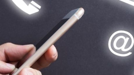 İzmir Kurumsal Kimlik Tasarımı Yapan Firmalar, kurumsal kimlik, logo tasarımı ve diğer grafik unsurlar üzerine uzmanlaşmış bir ajanstır. Yenilikçi çözümleriyle markaların ihtiyaçlarını karşılamayı hedefler.